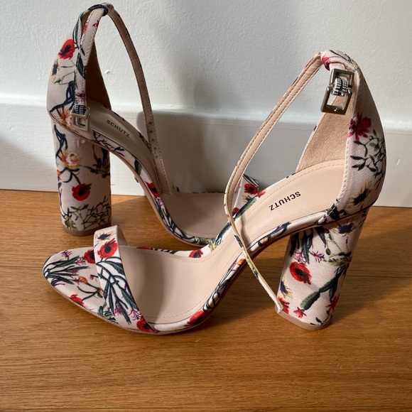 SCHUTZ Shoes - Schutz Jeanine Floral Block Heel Sandal